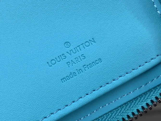 LV light blue zippy - Image 2