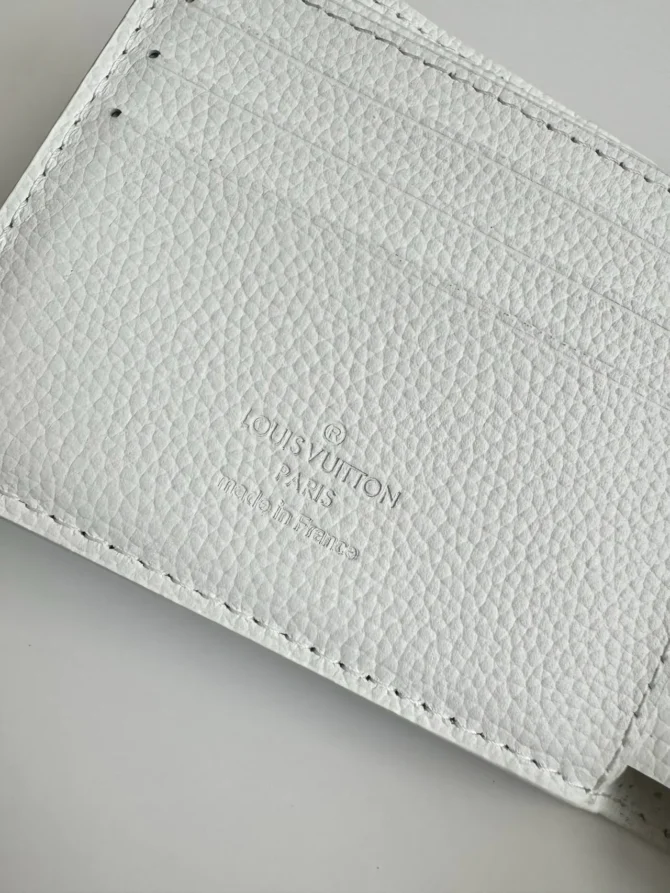 LV multiple wallet - Image 10