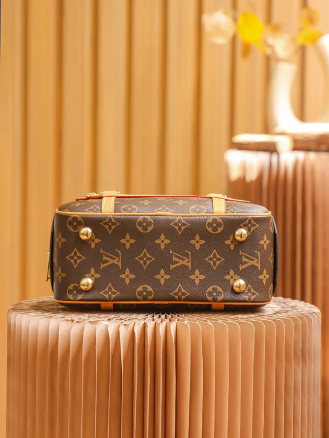 Louis Vuitton CITE - Image 6