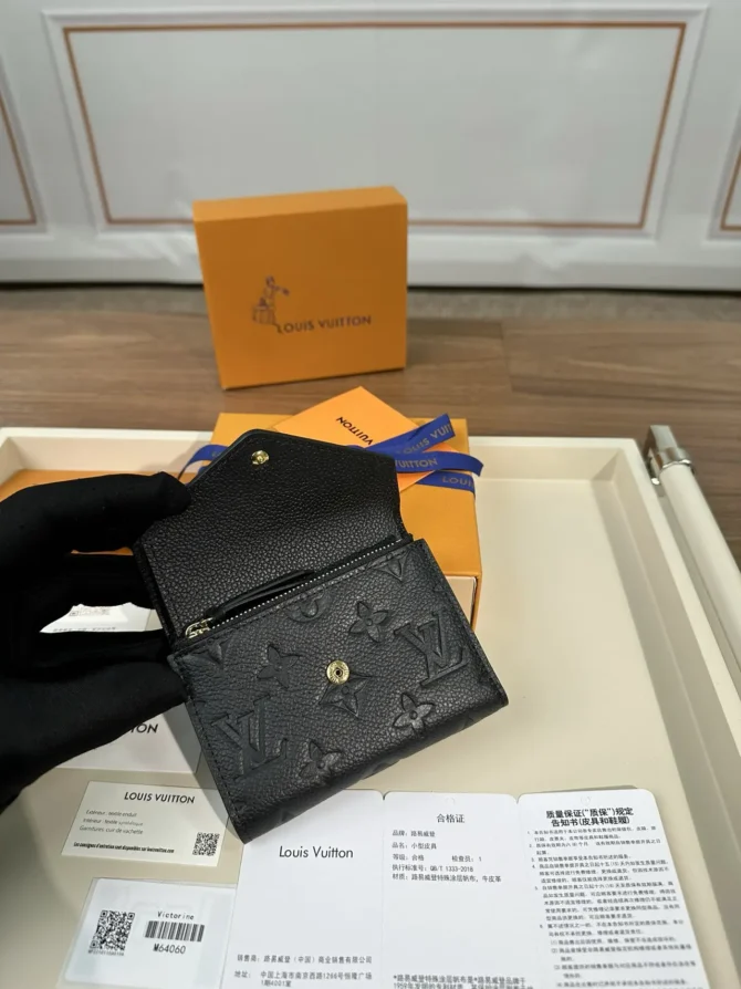 LV embossed wallet - Image 2